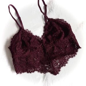 🎄Burgundy Aerie Lace Bralette